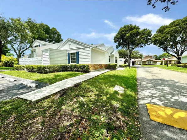 13749 SW 149th Circle Ln APT 2-43, Miami, FL 33186