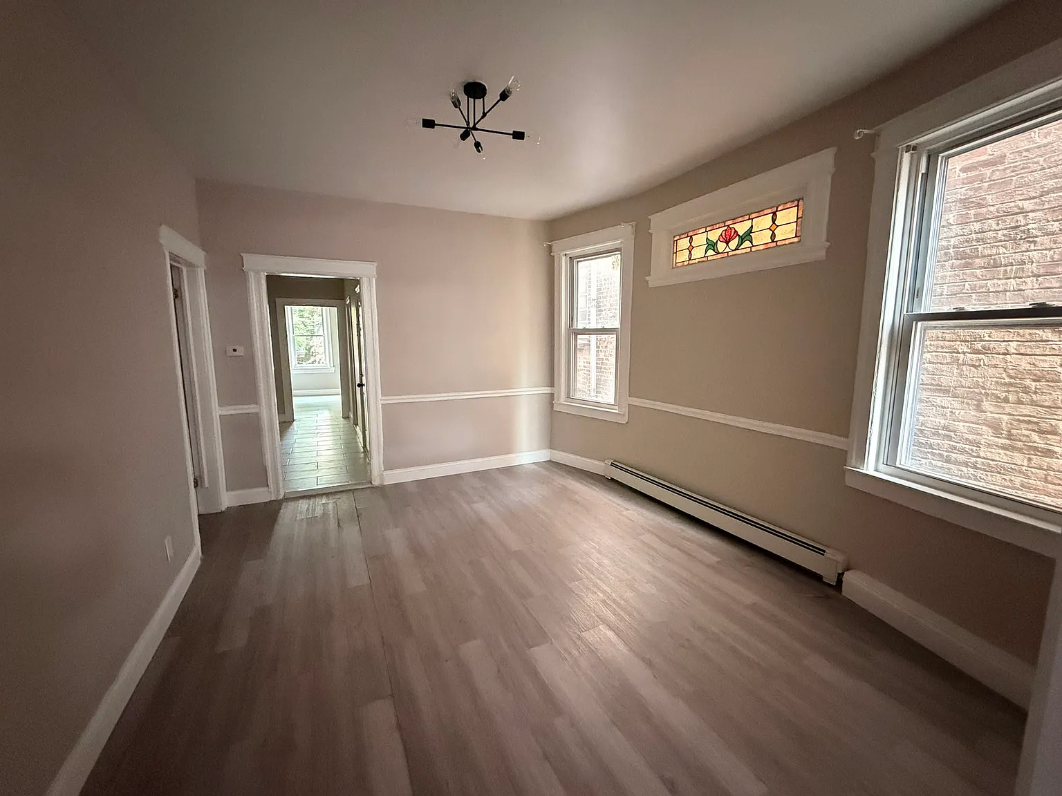 212 Bidwell Ave — Photo 4