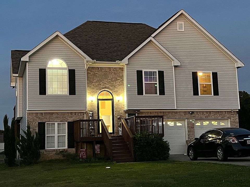 1st image of 136 Peach Blossom Ln SE