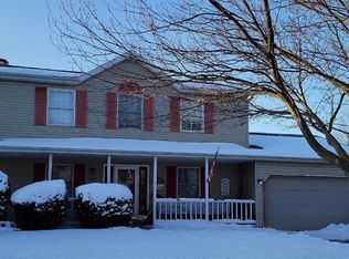 406 Beacon Cir, Bloomington, IL