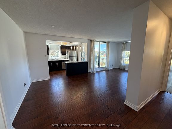 5th image of 75 Ellen St #403