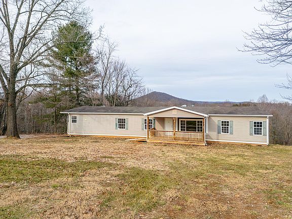2nd image of 1369 Holiday Cir