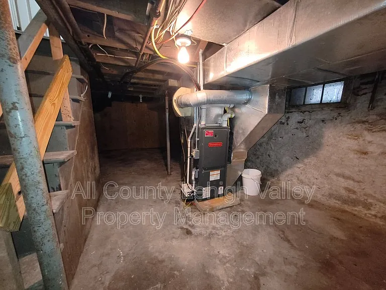 8 W Elizabeth Ave — Photo 11
