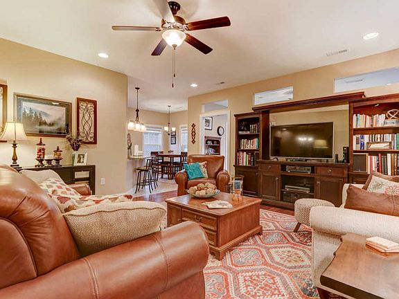 3rd image of 1555 Autumn Path Ln