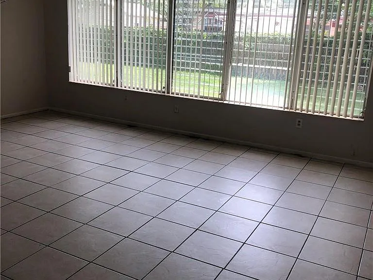 6900 NW 14th Ct — Photo 3