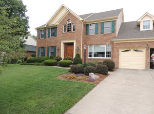 822 Braemore Ln, Cincinnati, OH 45233