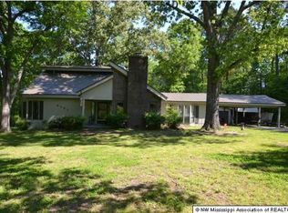 3131 Red Banks Rd N, Byhalia, MS 38611