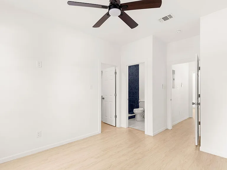 1835 Dawson St #101 — Photo 16