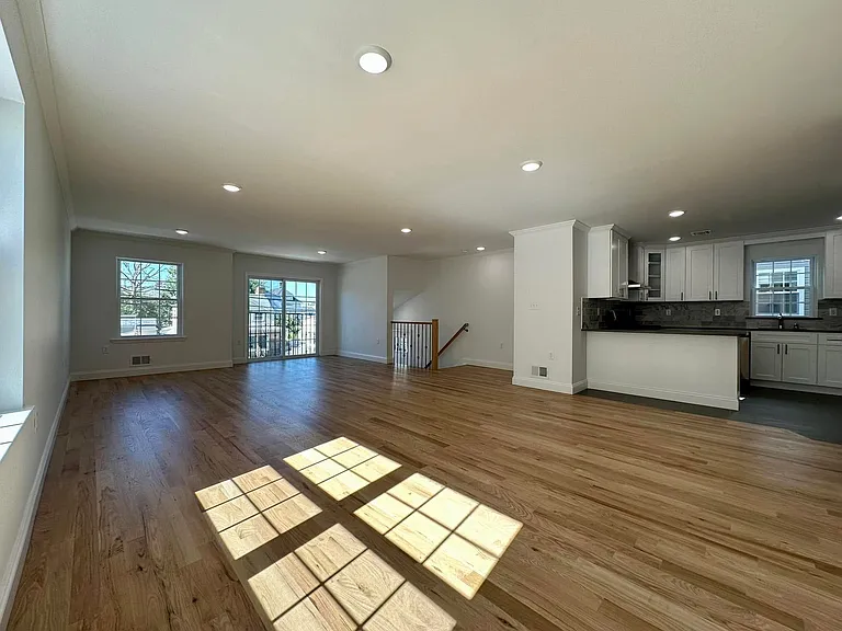 135 Court St #1 — Photo 8