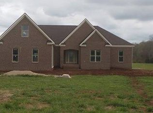 1337 Neil Rd, Chapel Hill, TN 37034