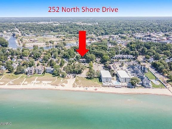 4th image of 252 N Shore Dr