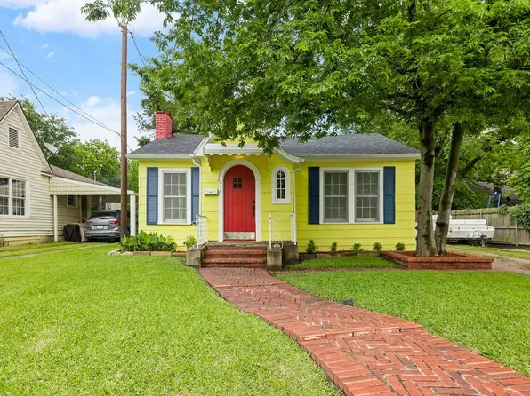 915 N Woods St, Sherman, TX 75092