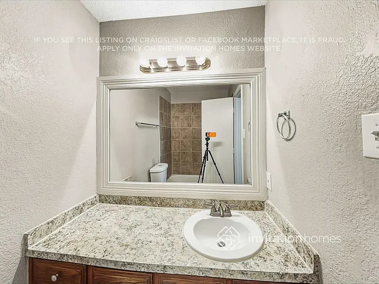 427 Dawn Dr — Photo 16