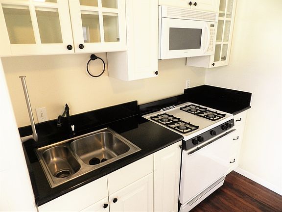 3rd image of 3968-3970 5th Ave #2