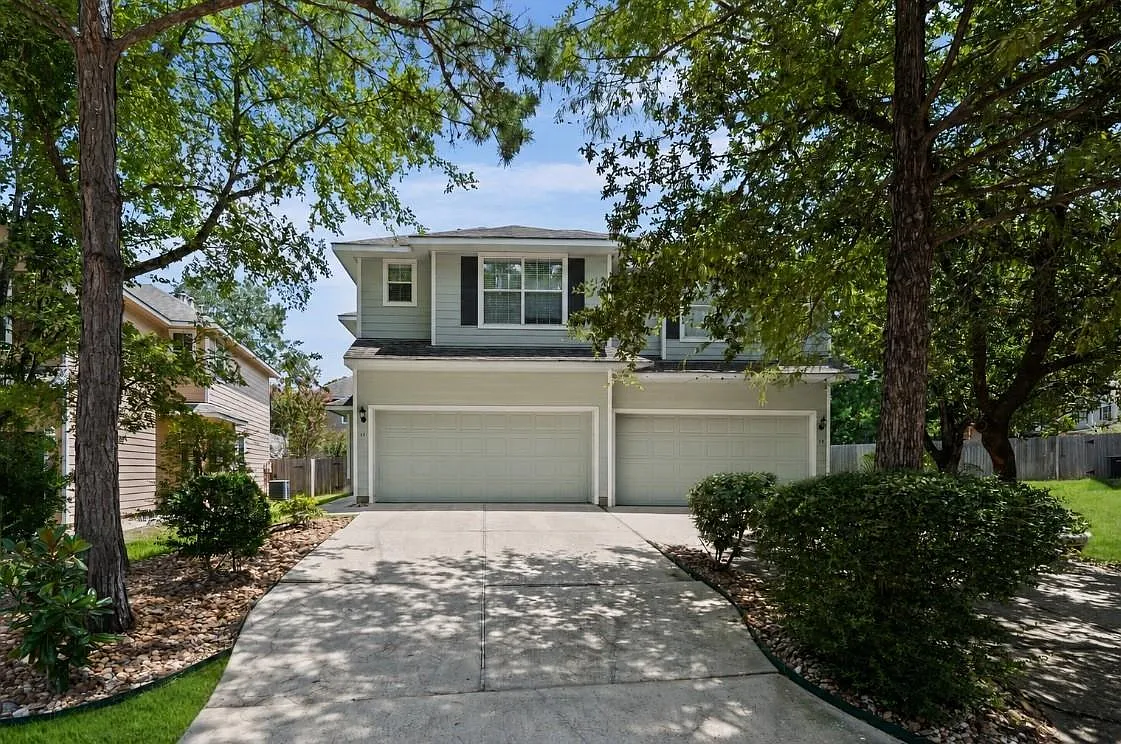 3 bed, 2.5 bath, 1651 sqft, $2,200 — Photo 1
