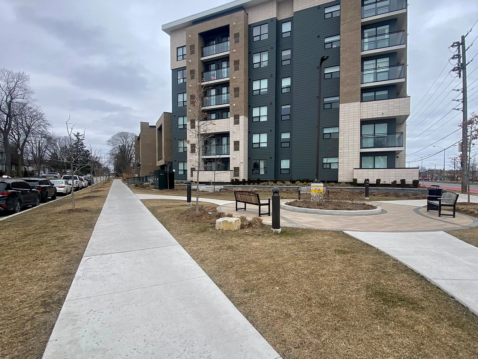 1 Falaise Rd — Photo 2