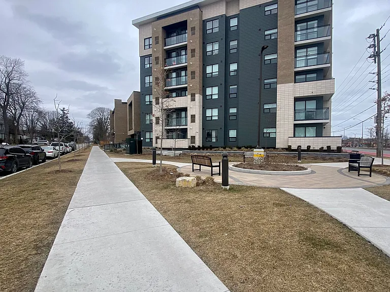 1 Falaise Rd #316 — Photo 2