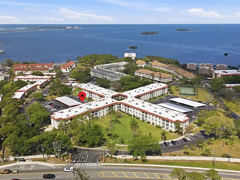 2700 Bayshore Blvd #1307 — Photo 38