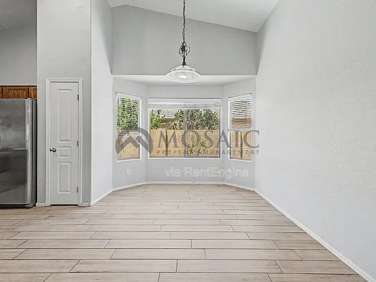 22360 E Via Del Rancho — Photo 12