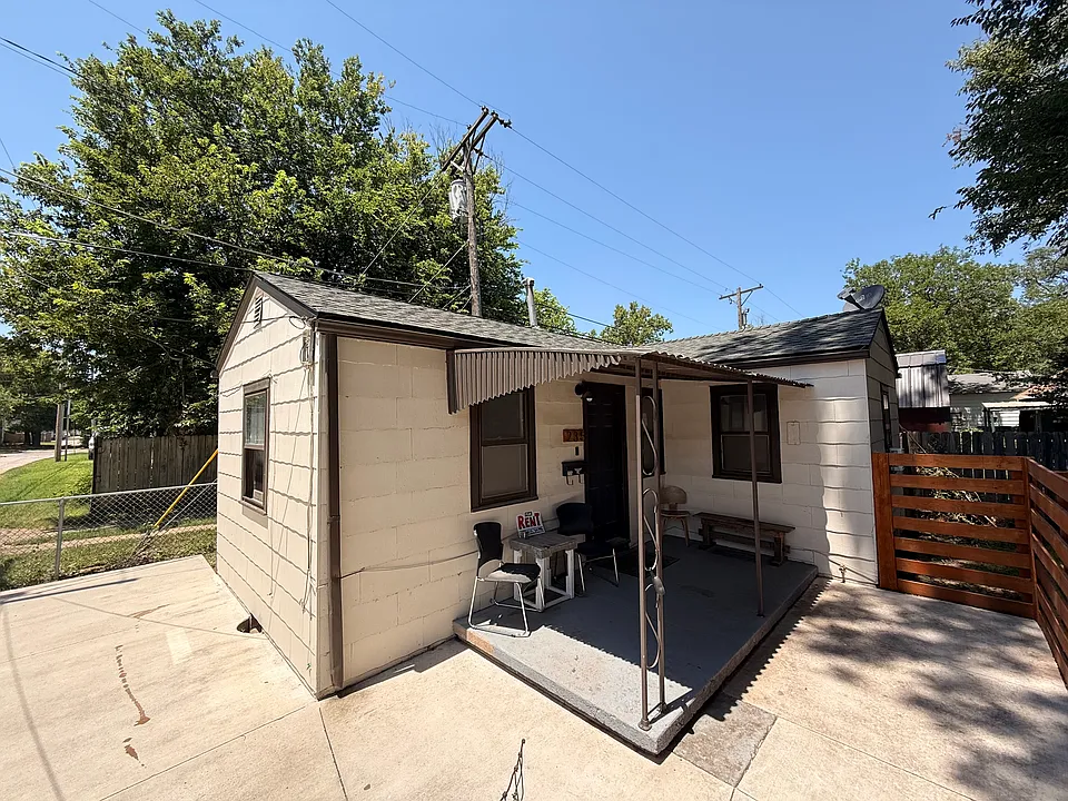 235 S Vine St #235