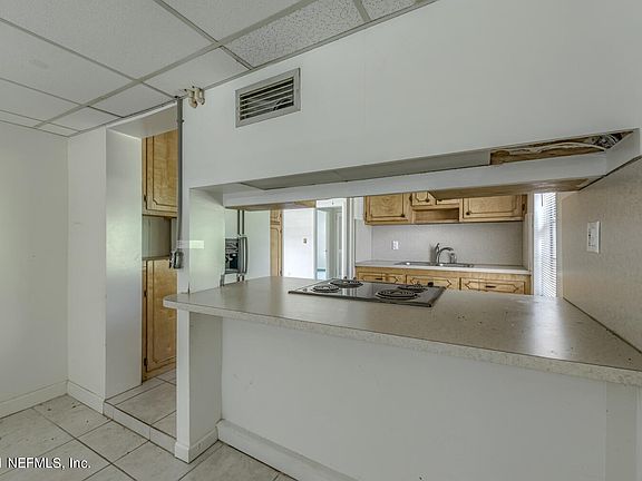 5th image of 5529 River Forest Dr