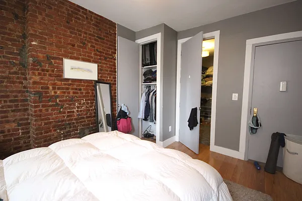 Rented by Nooklyn NYC LLC | media 9