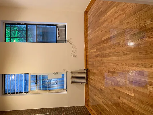 Rented by Chartwell Manhattan Realty | media 3