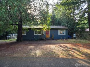 181 N Union Dr, Hoodsport, WA