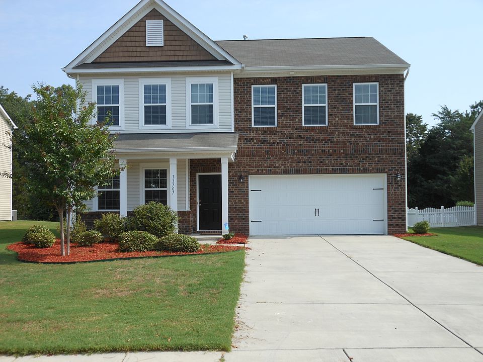 1st image of 13707 Sunrise View Dr