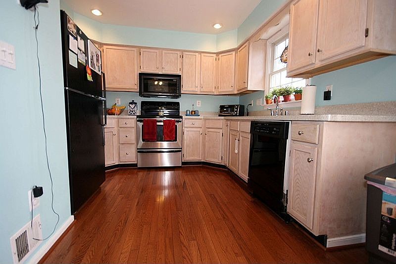 1st image of 1313 Merry Hill Ct