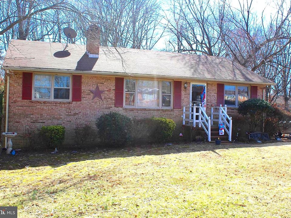 1st image of 204 Laurel Ave