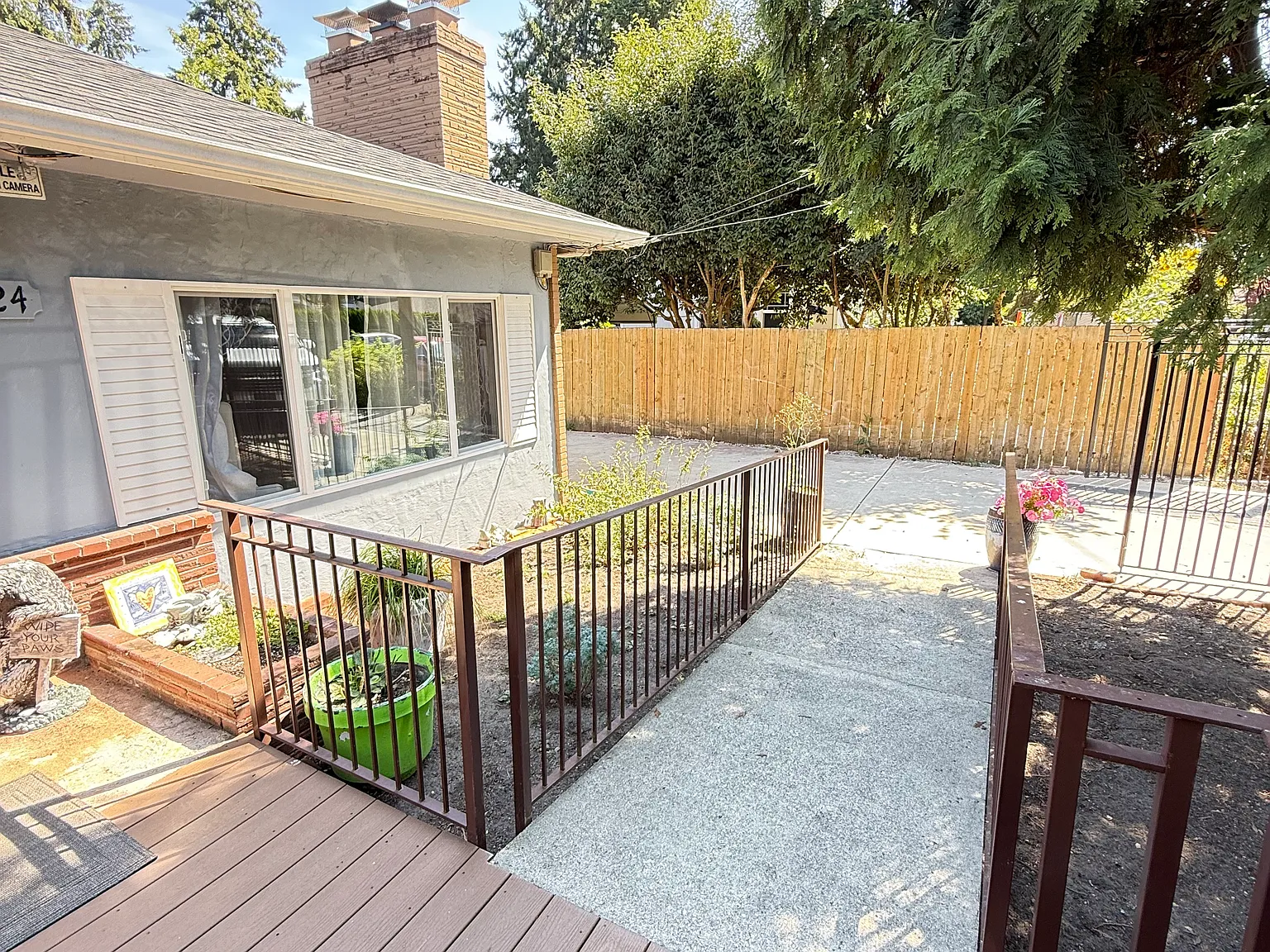 3 bed, 1300 sqft, $4,900 — Photo 3