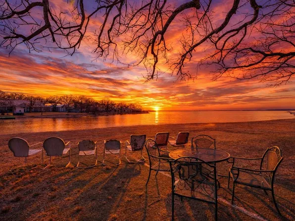 310 N Chaparral, Burnet, TX 78611