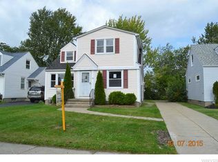 99 Briarhurst Dr, Tonawanda, NY 14150