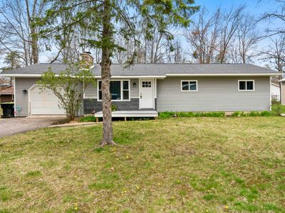 6830 Elmwood Rd, Indian River, MI, 49749