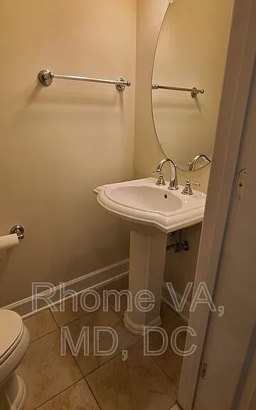 2205 Highbourne Dr — Photo 30