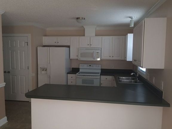 2nd image of 4215 Dudleys Grant Dr APT A