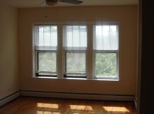1908 W Berteau Ave #3, Chicago, IL 60613