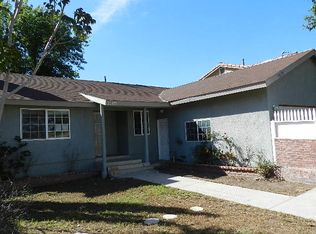 29029 Concorse Dr, Val Verde, CA 91384