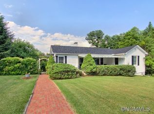 1126 Highland Ave, Hendersonville, NC 28792