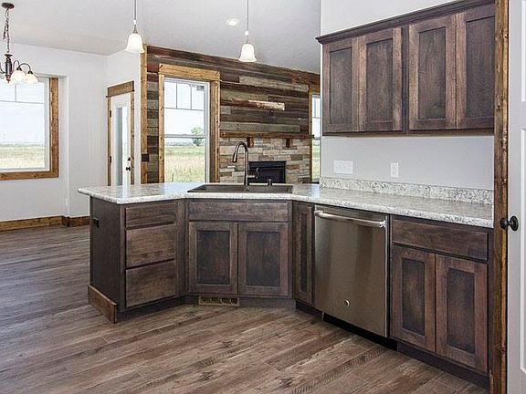 3rd image of 2803 Brookway Dr