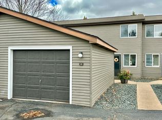 359 Odanah Ave APT 2B, New Richmond, WI 54017