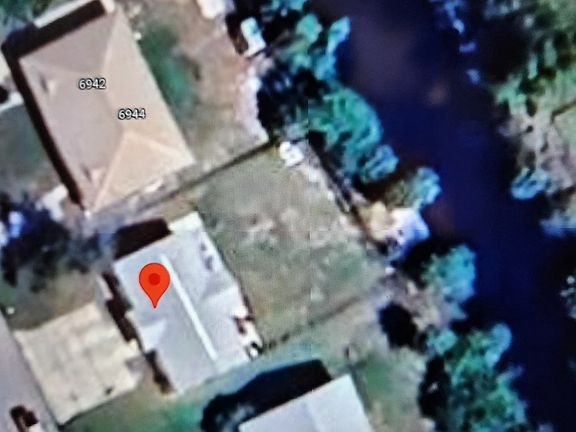 4th image of 6950 Rosemont Dr APT A