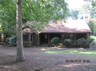304 Lakewinds Blvd, Inman, SC 29349