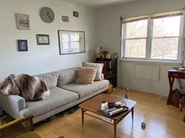 1004 Pleasant