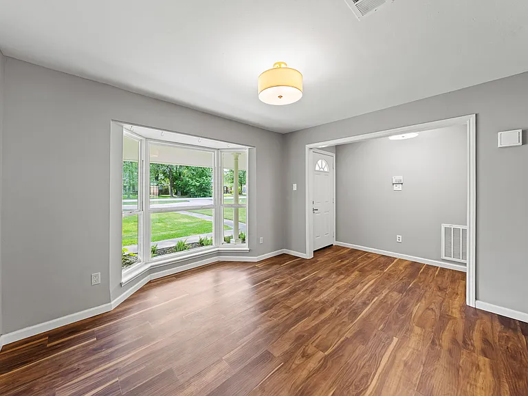 25802 Maplewood Dr — Photo 9
