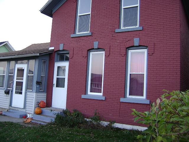 1st image of 617 E 2nd St #1
