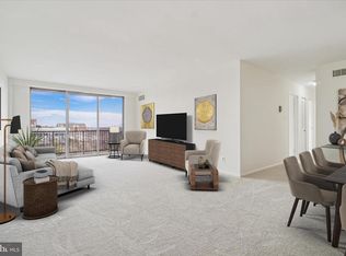 4977 Battery Ln #1-811, Bethesda, MD