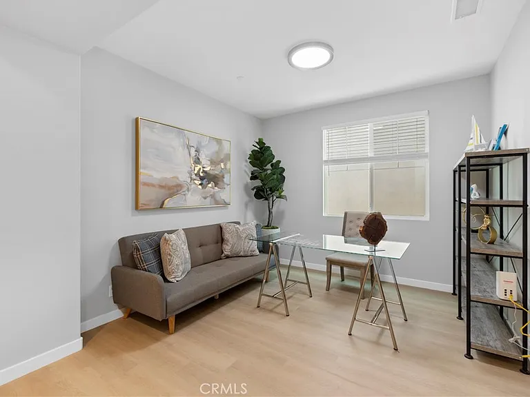 136 Modjeska — Photo 17