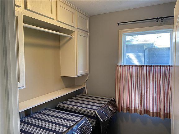 4th image of 7979 Aspen Dr